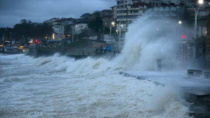 Karadeniz'e Fırtına Uyarısı!