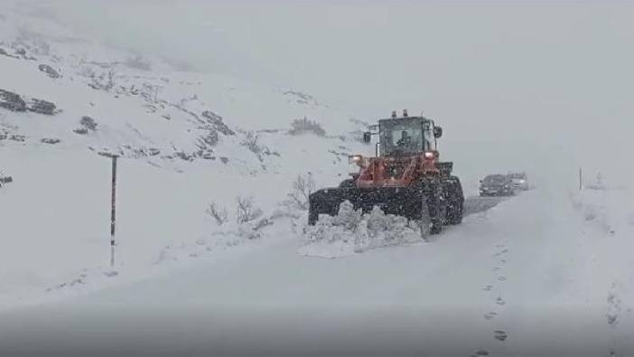 Siirt-Şırnak Karayolunda Mahsur Kalan Araçlar Kurtarıldı