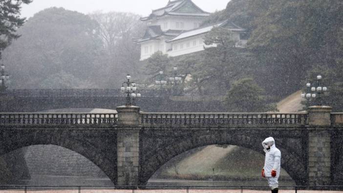 Japonya'da şiddetli kar esareti: 132 uçuş iptal