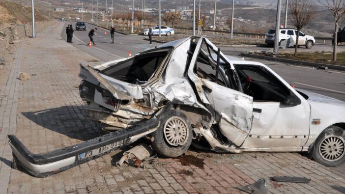Uludere’de AFAD aracı trafik kazasına karıştı. 4 yaralı