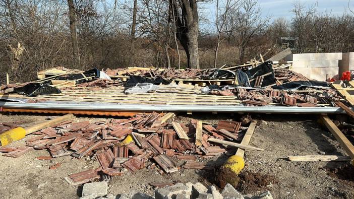 İnşaat halindeki bağ evi çöktü. Enkaz altında kalan sahibi öldü