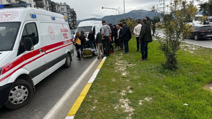 Milas’ta minibüs yayaya çarptı: 1 yaralı