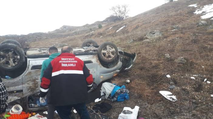 Sivas’ta kaza yapan araç ters döndü. 5 yaralı