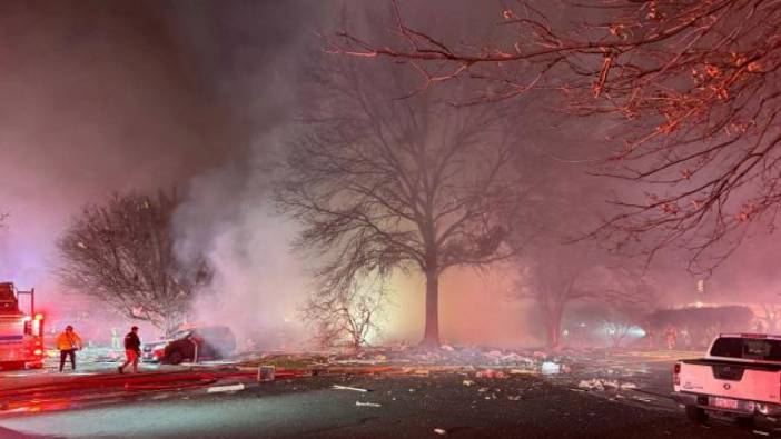 ABD'de evde patlama: 1 ölü, 13 yaralı