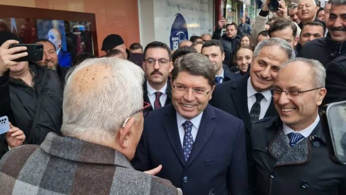 Bakan Tunç, CHP seçim ofisini ziyaret etti: Başkanım devrediyormuşsunuz bu dönem