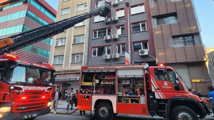 Kadıköy'de otel yangını