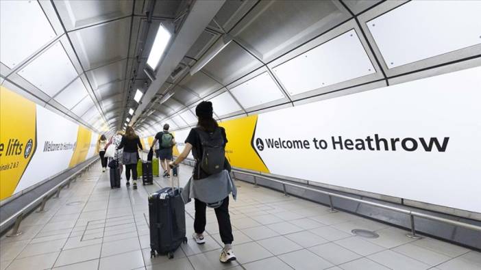 Heathrow Havalimanı Kovid-19 salgınından beri ilk kez kar açıkladı