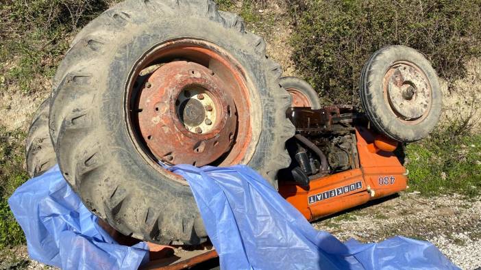 Antalya'da traktör devrildi, sürücü hayatını kaybetti
