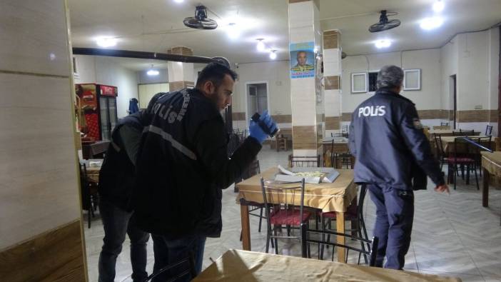Adana’da yüzleri maskeli saldırganlar tarafından kahvehaneye silahlı saldırı düzenlendi