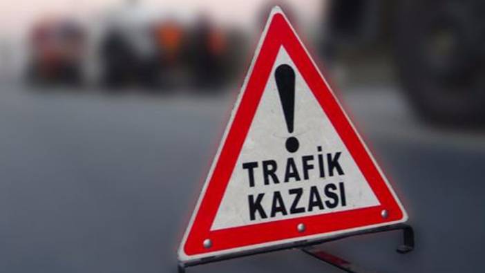 İzmir’de yolcu otobüsü ile otomobilin çarpışması sonucu 2’si ağır 4 kişi yaralandı