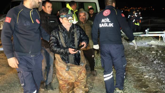 Elazığ'da baraj gölünde mahsur kalmışlardı. 2 balıkçı 4 saatlik çalışma sonucu kurtarıldı