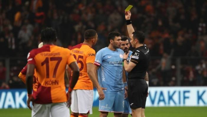 'Abdulkadir Bitigen ilk penaltıda dağıldı. 4 kırmızı kart göstermeliydi'