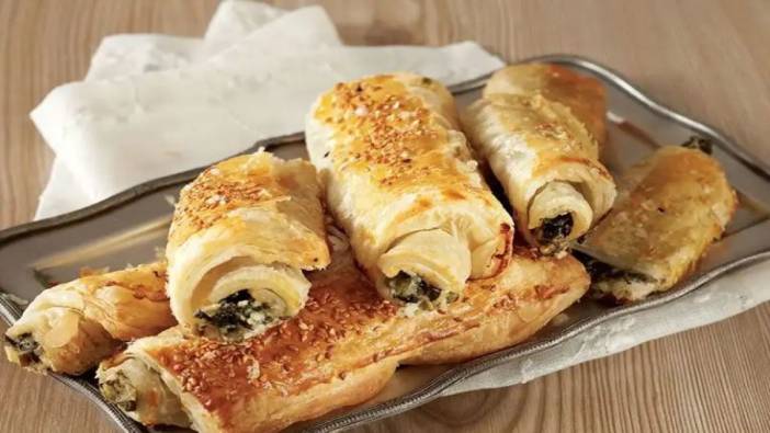 Hem pratik hem de lezzetli bir tarif: Milföy Hamurlu Ispanaklı Peynirli Börek