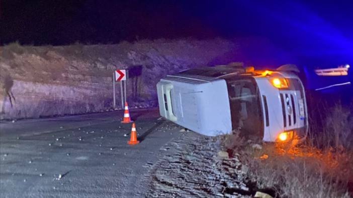 Ankara'da askerlerin taşındığı servis aracı devrildi