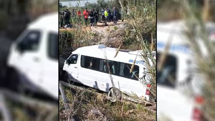 Mersin'de otomobille çarpışan yolcu minibüsü dereye yuvarlandı