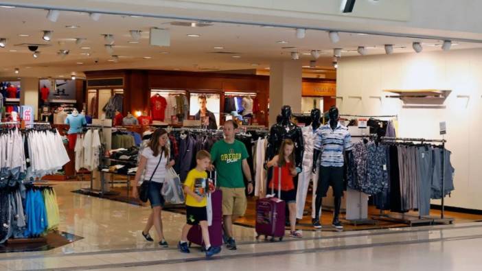 Dünyaca ünlü giyim devi 150 mağazasını kapatıyor. Türkler en gözde müşterisiydi geçen yıl zarar açıkladı