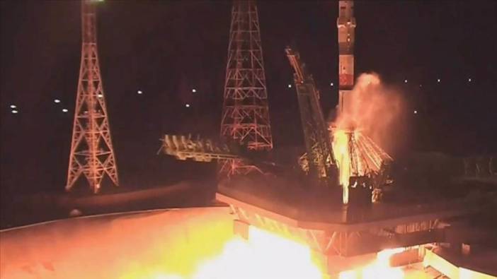 İran uydusu Rus roketiyle uzaya gönderildi