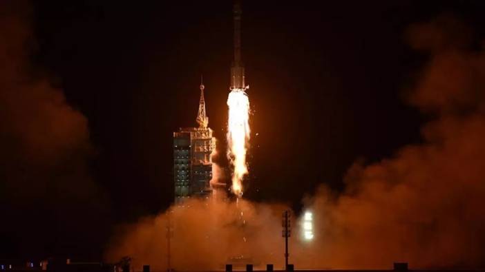Çin yüksek yörünge internet uydusunu fırlattı