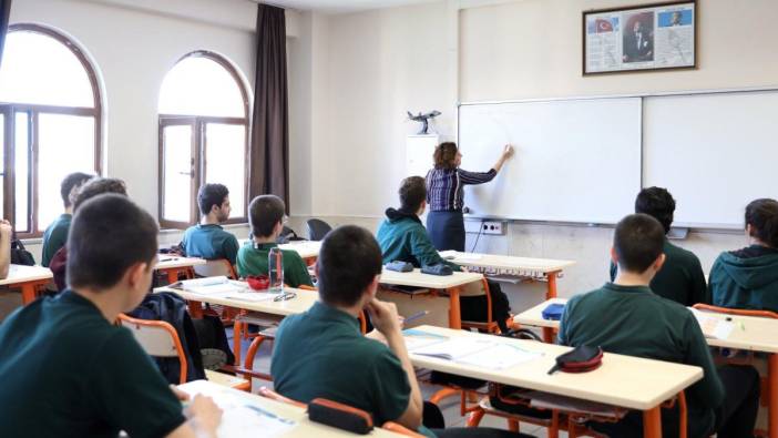 MEB'den yönetmelik değişikliği: Din kültürü öğretmenlerine öncelik tanınacak