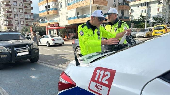 Alanya'da yüzlerce sürücüye ceza kesildi