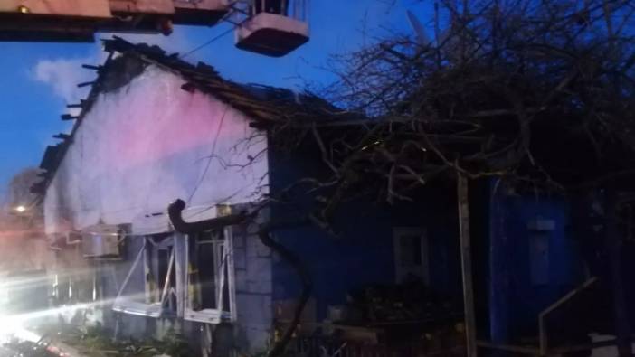 Antalya'da gecekondu yangını: Ev küle döndü