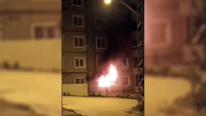 Hatay'da apartman yangını: Daire alevlere teslim oldu