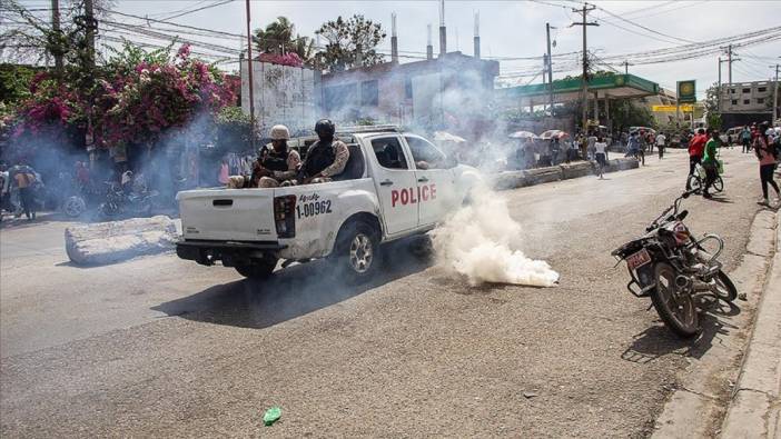 AB personeli, Haiti'deki şiddet olayları nedeniyle tahliye edildi