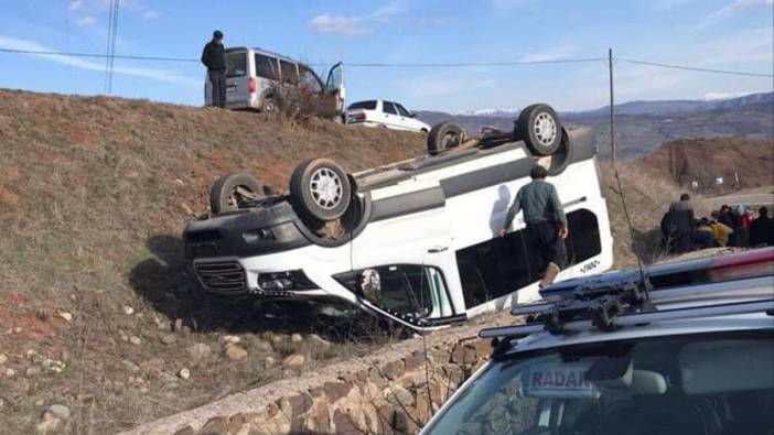 Giresun’da öğrenci servisi şarampole devrildi; 11 yaralı