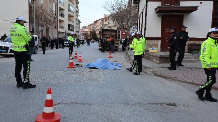 Konya'da çöp kamyonunun çarptığı kadın hayatını kaybetti