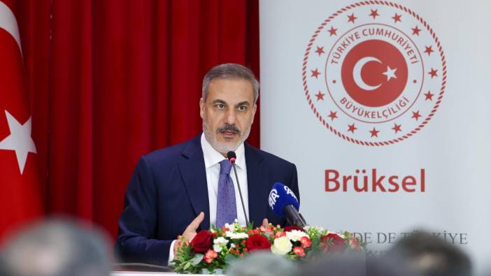 Bakan Fidan, Brüksel’de Türk vatandaşlarıyla bir araya geldi