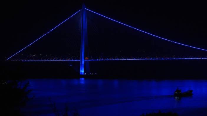 Yavuz Sultan Selim Köprüsü mavi renge büründü