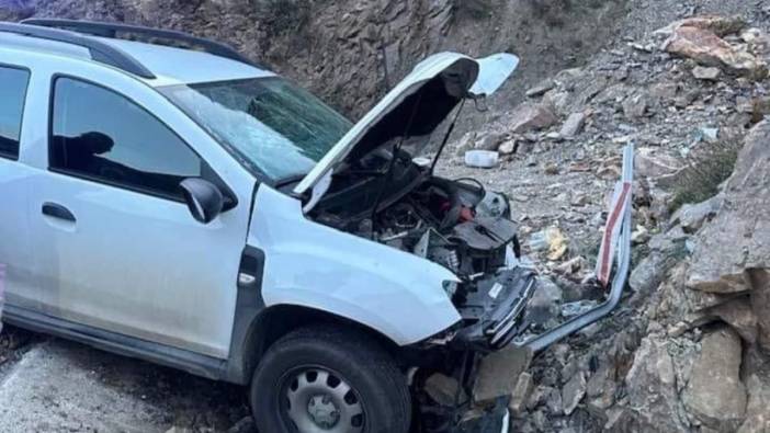 Artvin'de yamaca çarpan otomobildeki 2 gazeteciden 1'i öldü