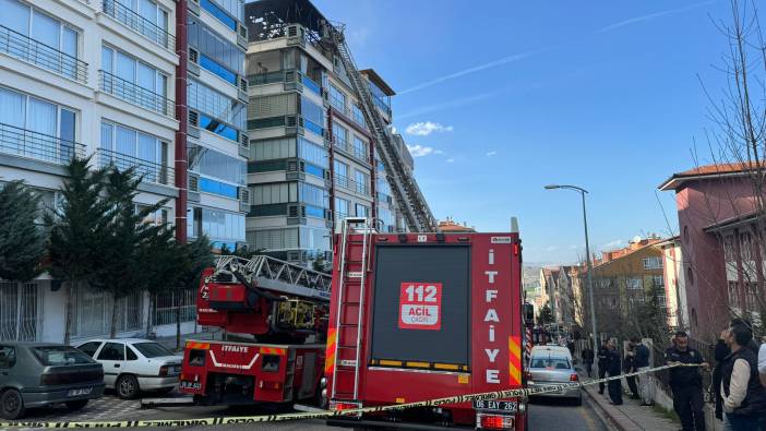 Ankara'da 8 katlı binanın çatı katında yangın çıktı