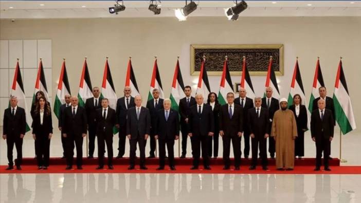 Filistin'de yeni hükümet Gazze'nin 'idaresi programıyla' yemin etti