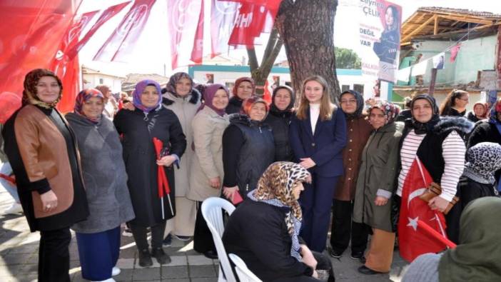 22 yaşında Türkiye’nin en genç kadın başkanı oldu. Hem de bağımsız aday olarak