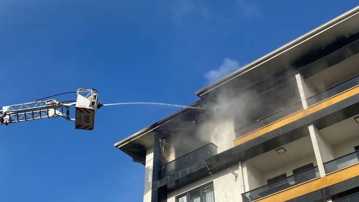 Düzce'de 5 katlı apartmanda  yangın çıktı
