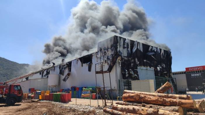 Burdur'da oyuncak fabrikasında yangın