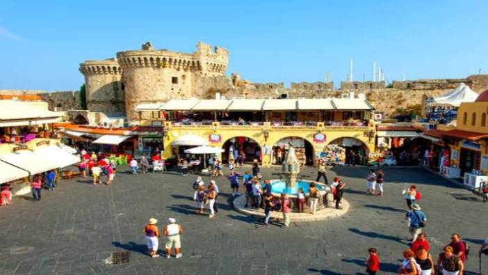 Türk turistler için Rodos'ta Vize Bürosu açıldı