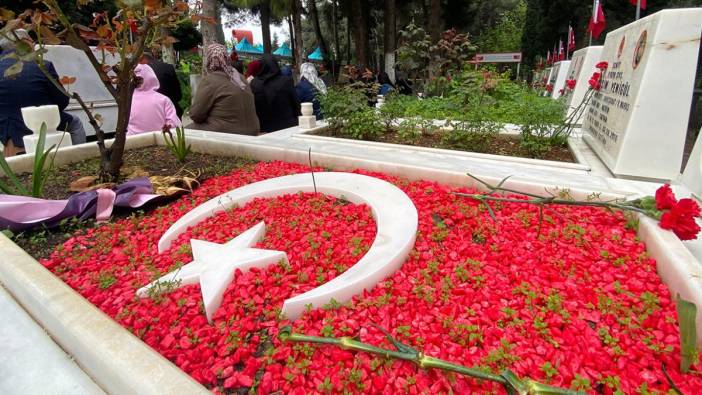 Konya’da şehitlik ve mezarlıklarda bayram ziyaretleri