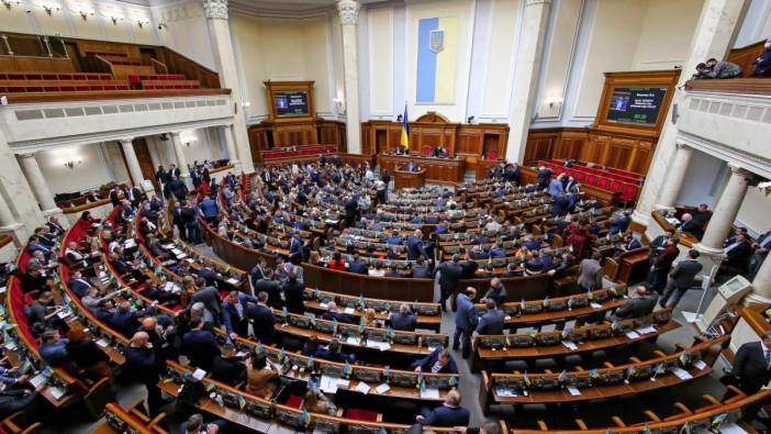 Ukrayna’da sıkılaştırılmış seferberlik yasası kabul edildi