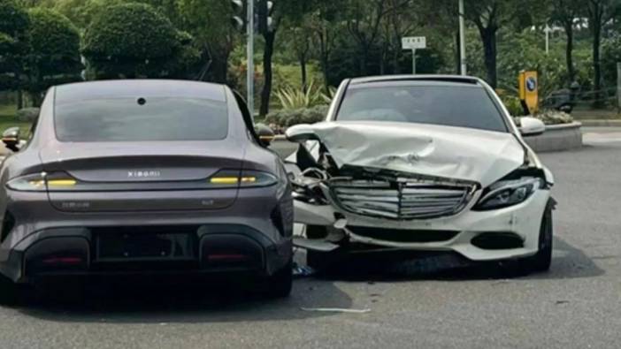 Xiaomi SU7 ilk kazasını Mercedes'le yaptı