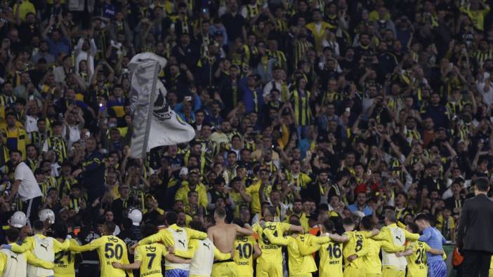 Fenerbahçeli yıldızı takımda tutmaya ikna eden isim ortaya çıktı