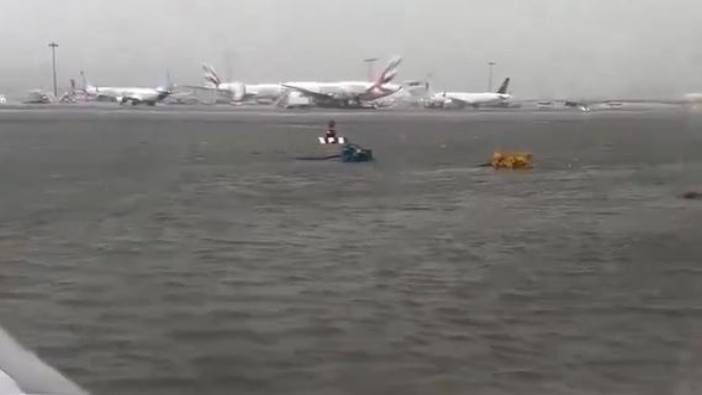 Dubai havalimanı göle döndü