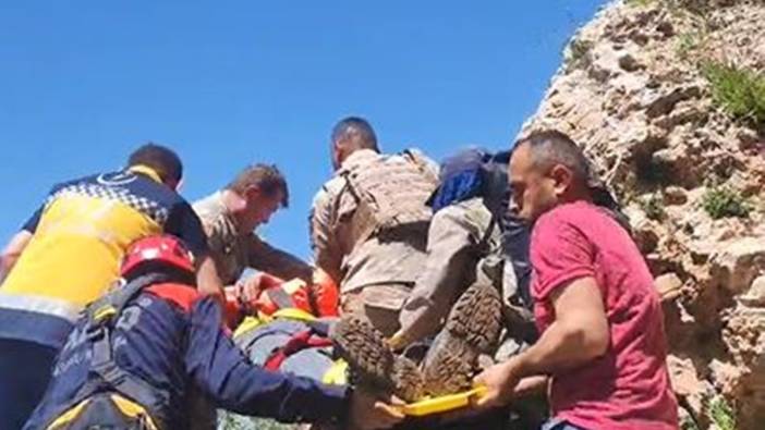 Mardin’de dengesini kaybedip metrelerce yüksekten kayalıklara düştü