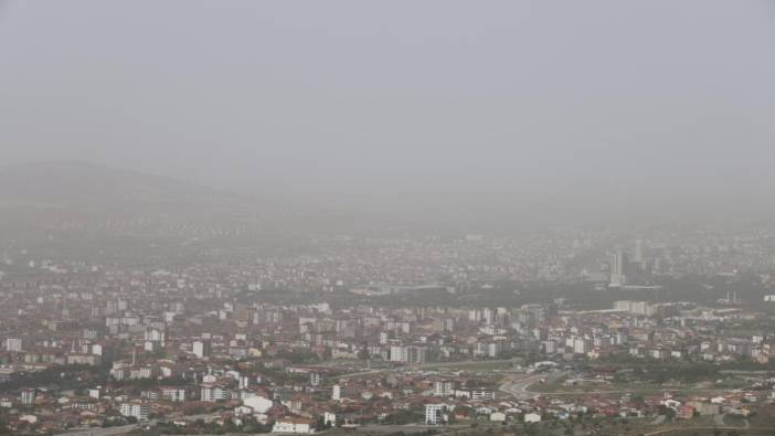 Elazığ’da toz bulutu etkili oldu