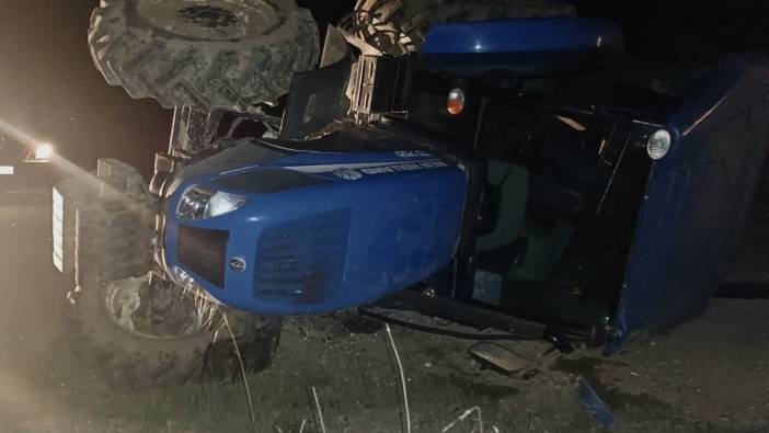 Otomobil traktöre çarptı: 2 yaralı