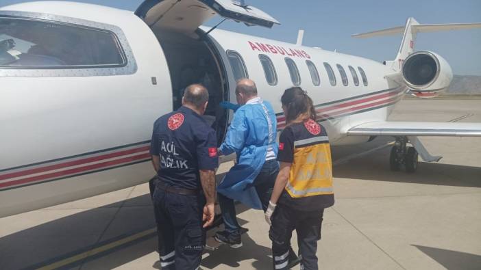 Ambulans uçak rahatsızlanan 20 günlük bebek için havalandı