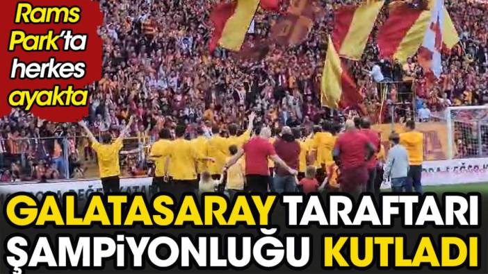 Galatasaray taraftarı şampiyonluğu kutladı. Kupayla tur attılar