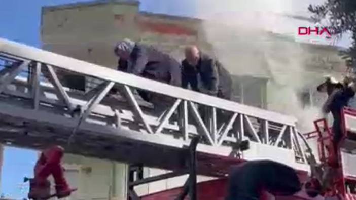 Manisa'da can pazar. Yangında mahsur kalanlar itfaiye merdiveniyle kurtarıldı