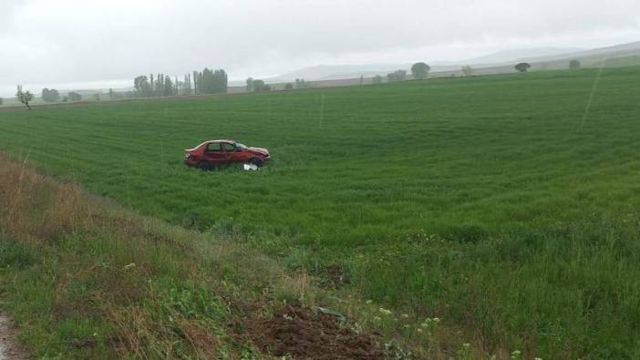 Otomobil şarampole devrildi: 1’i çocuk 2 ölü